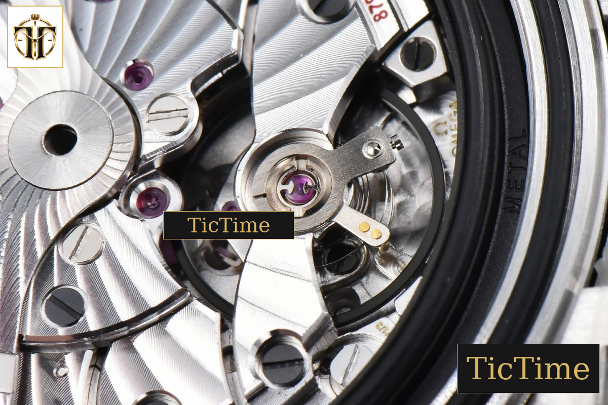 Aqua Terra 150m GMT Worldtimer 43mm VSF Ice Blue Dial SS Bracelet A8938 — foto 24