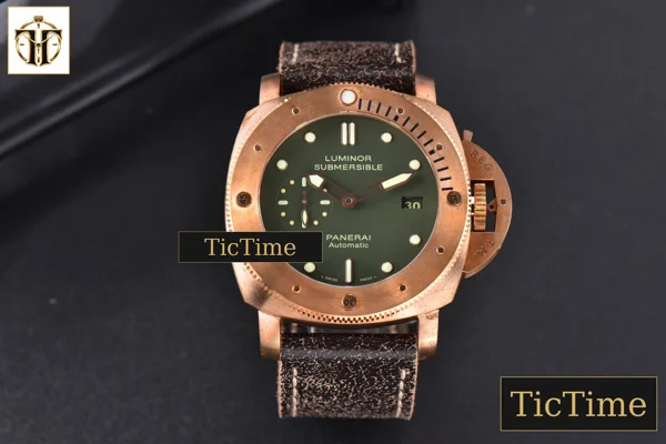 Foto frontal — Bronzo Submersible PAM382 47mm VSF Green Dial Leather Strap P9000