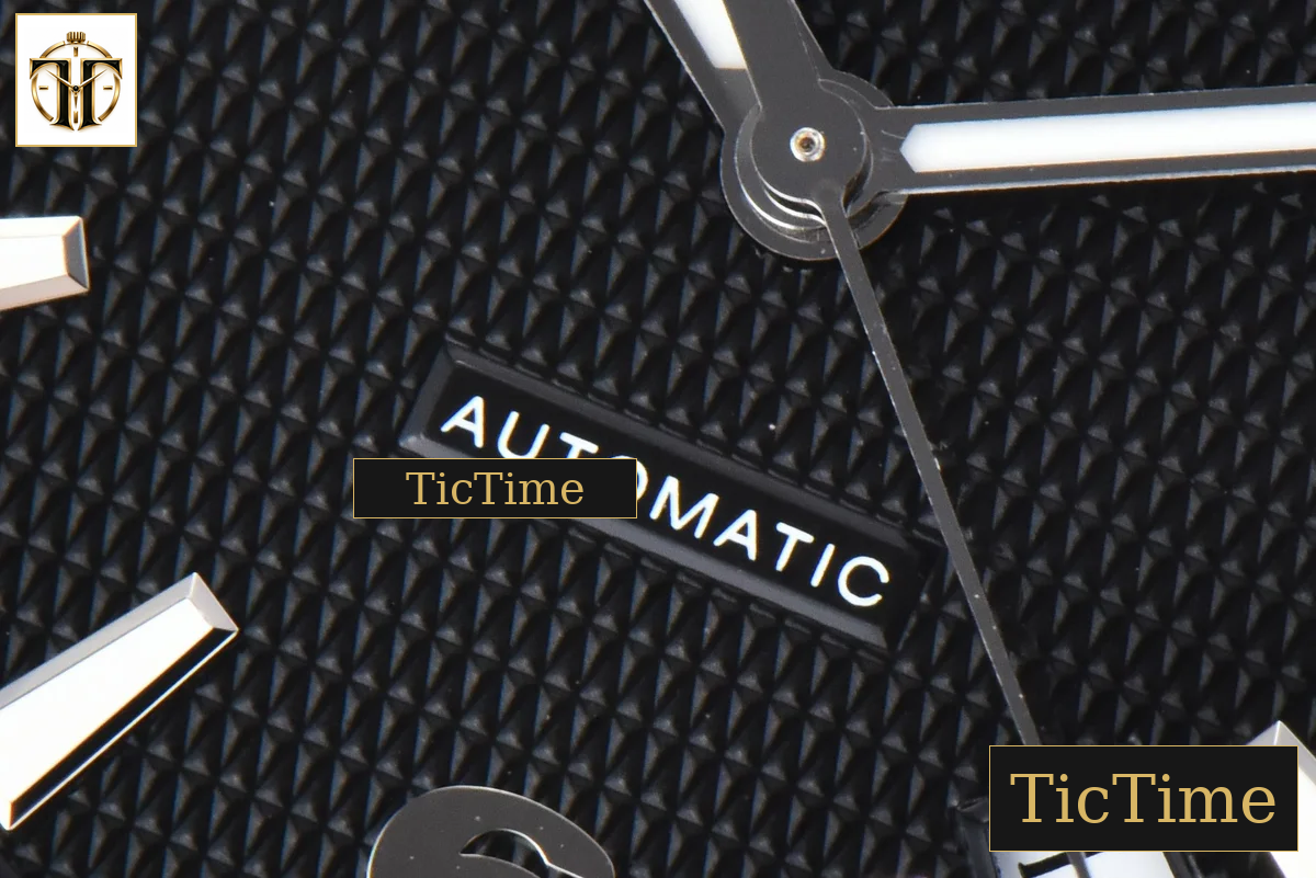 Overseas 47040 42mm PPF Black Dial Black Rubber Strap A1226 — foto 7