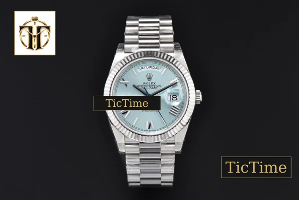 Foto frontal — DayDate 40 228236 VSF Ice Blue Roman Dial President Bracelet VS3255