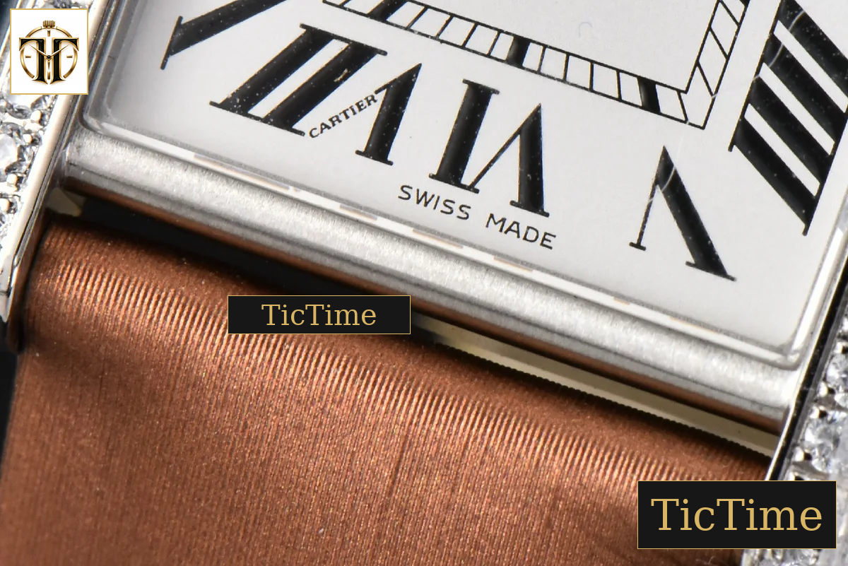 Tank Must Large 33.7×25.5mm K11F Diamond White Dial Brown Smooth Calf Strap Quartz — foto 7