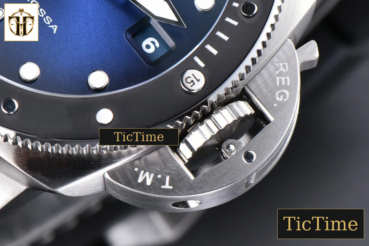 Submersible Luna Rossa PAM1565 42mm VSF Blue Dial Gummy Strap P900 — foto 13