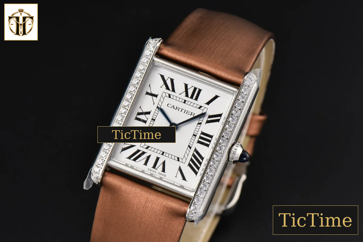 Tank Must Large 33.7×25.5mm K11F Diamond White Dial Brown Smooth Calf Strap Quartz — foto 4