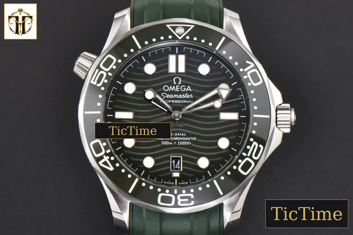Seamaster Diver 300M 42mm ORF Green Ceramic Green Dial Green Rubber Strap A8800 — foto 2