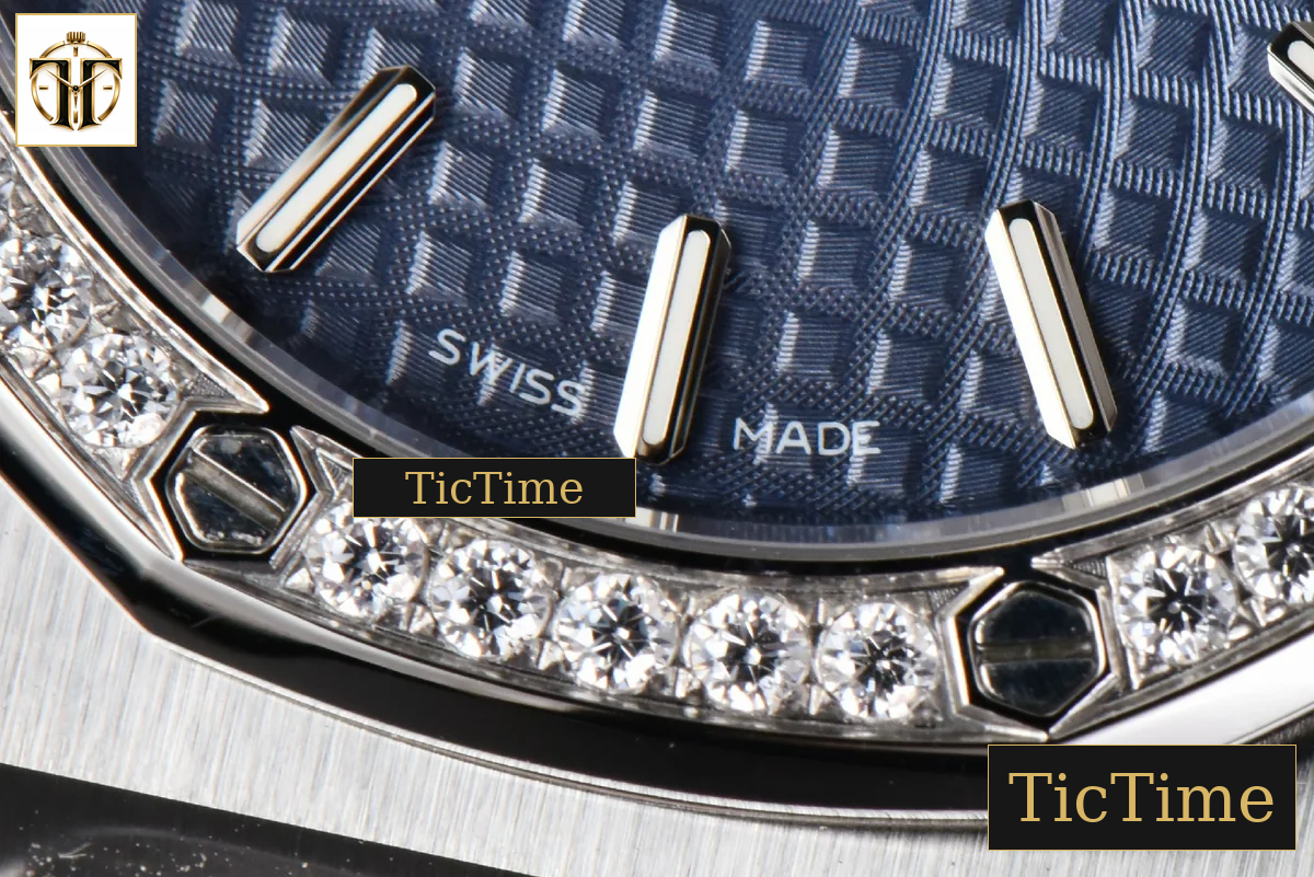 Royal Oak Ladies 33mm 8F Diamond Blue Dial SS Bracelet Swiss Quartz — foto 9