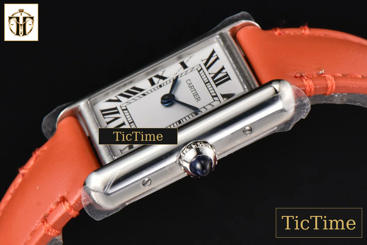Tank Must Small 29.5×22mm K11F White Dial Orange Smooth Strap Quartz — foto 9
