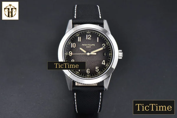 Foto frontal — Calatrava 5226G 40mm PPF Gray Dial Nylon Strap Mod MY9015