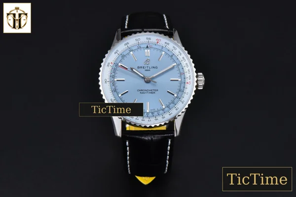 Foto frontal — Navitimer Automatic 41mm BLSF SS Ice Blue Dial Black Leather Strap A2824