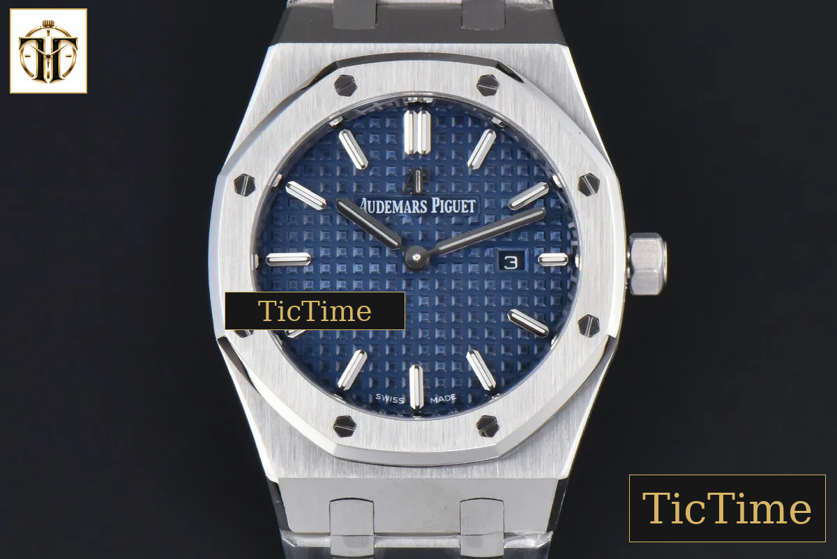 Royal Oak Ladies 67650ST 33mm ZF SS Blue Dial SS Bracelet Quartz — foto 2