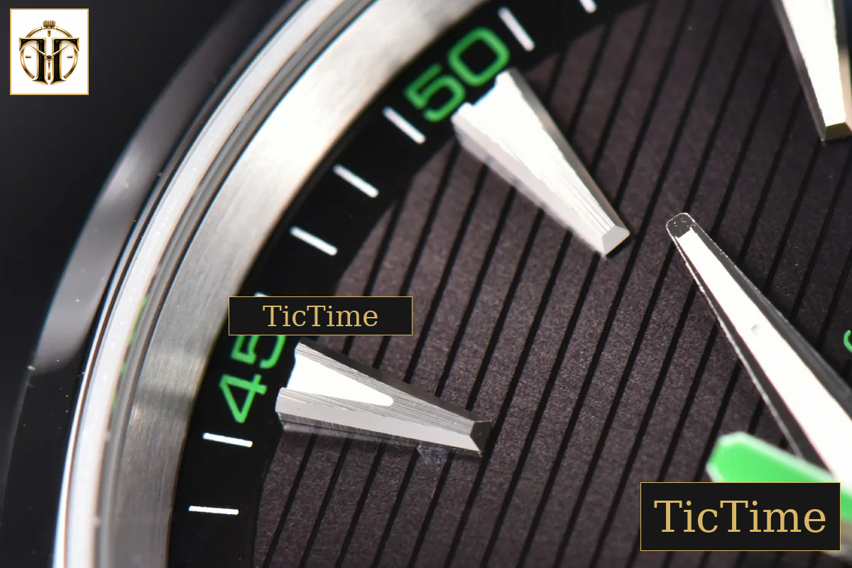 Aqua Terra 150M 41mm VSF Black Dial Green Hand SS Bracelet A8500 — foto 8