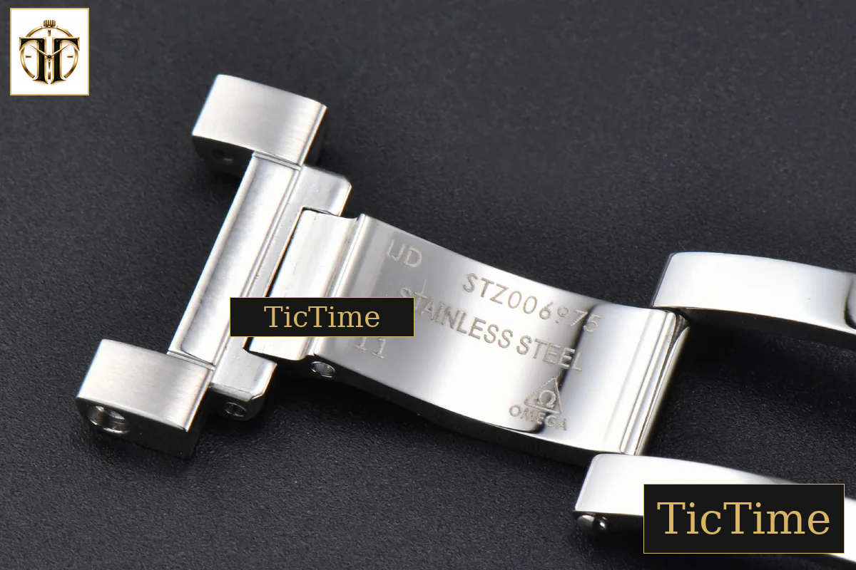 Aqua Terra 150m GMT Worldtimer 43mm VSF Ice Blue Dial SS Bracelet A8938 — foto 31