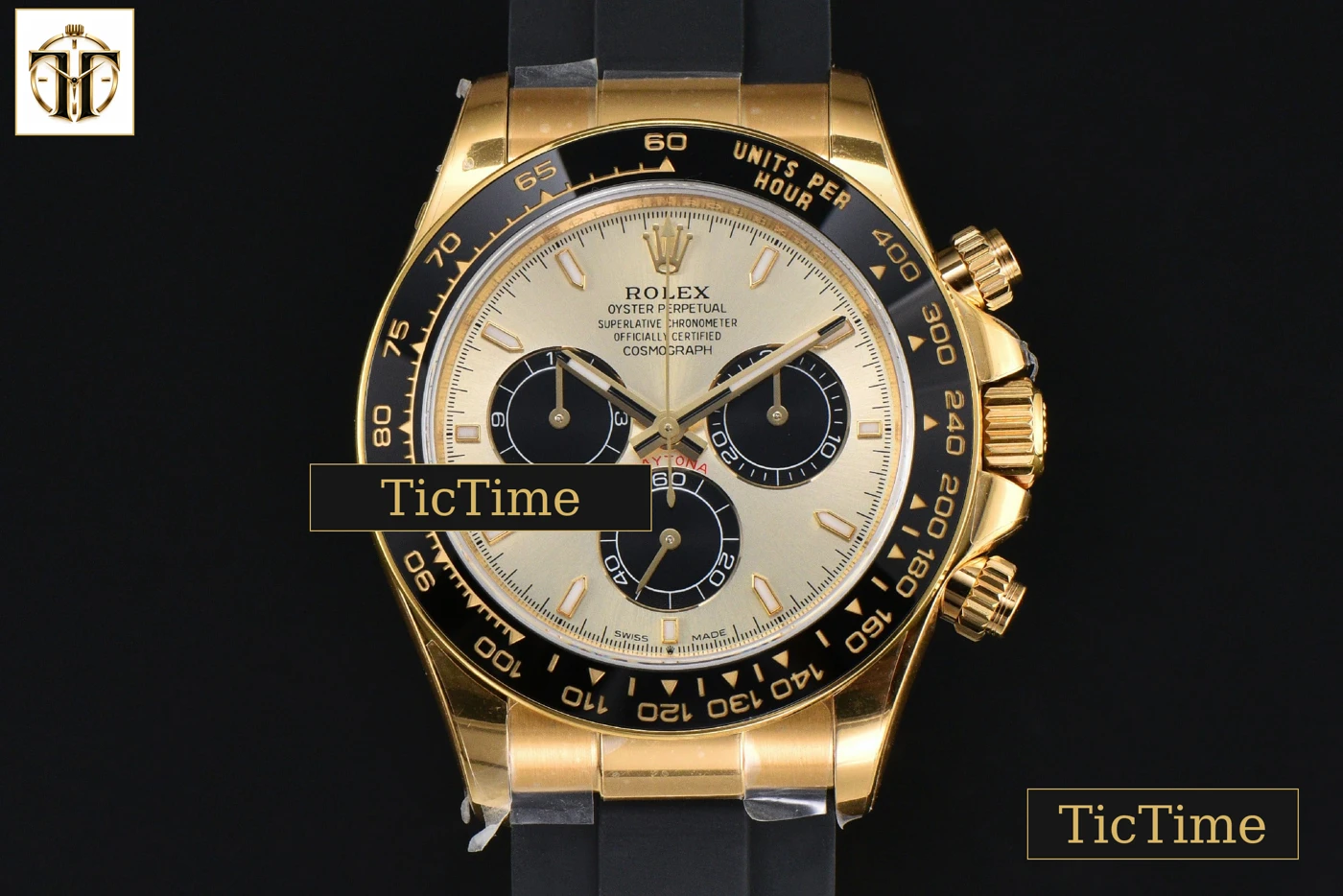 Vista frontal — Daytona UFO 126518 40mm UF YG Black Subdial Oysterflex Strap (Free Sprung) UF4131