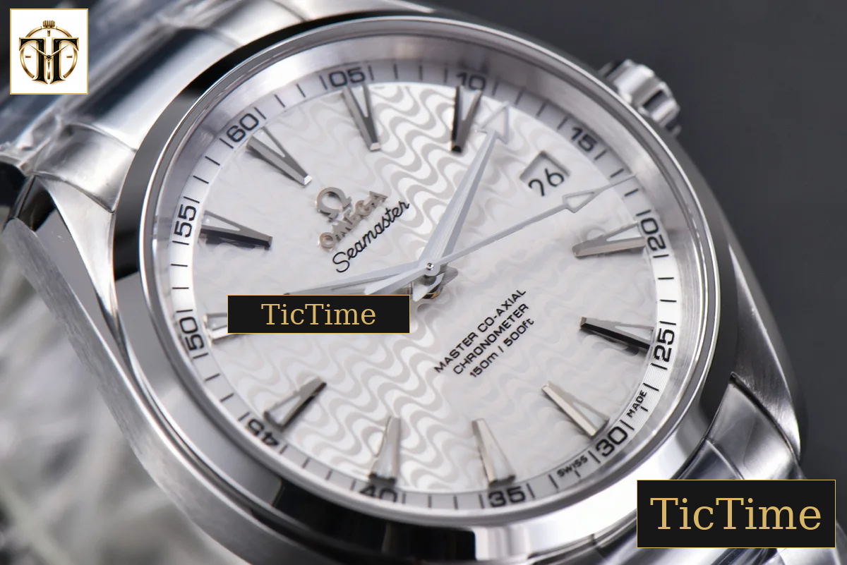 Aqua Terra 150M 41mm VSF White Wave Dial Silver Markers SS Bracelet A8500 — foto 9