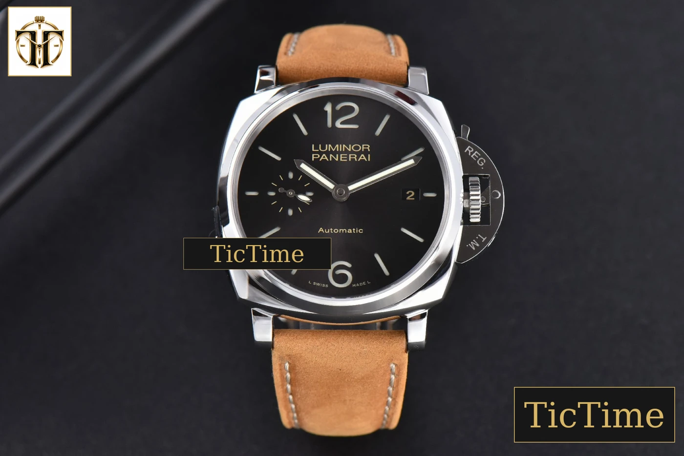Vista frontal — Luminor Due PAM904 42mm VSF Gray Dial Leather Strap Asia XXXIV