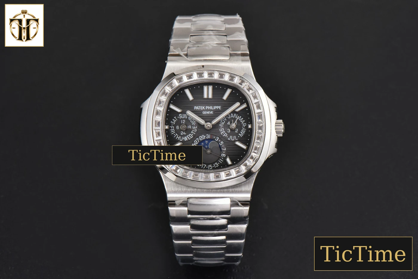 Vista frontal — Nautilus 5740 40mm TWF Diamond Black Dial SS Bracelet A240