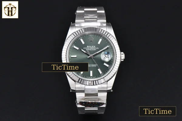Foto frontal — DateJust Mint 126334 41mm VF Green Dial Oyster Bracelet DD3235