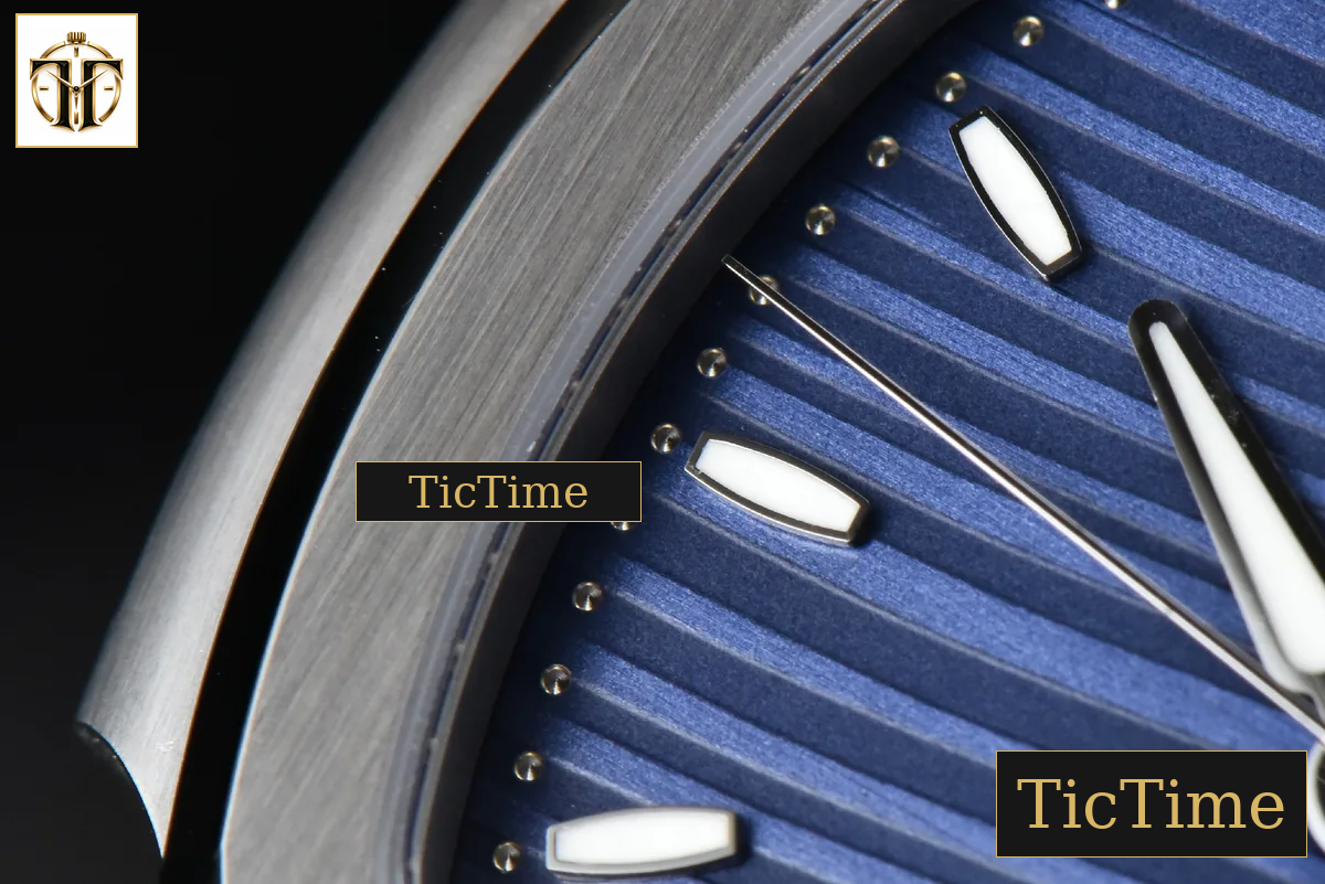 Nautilus Ladies 7118 35mm 3KF Blue Dial SS Bracelet A324 — foto 7