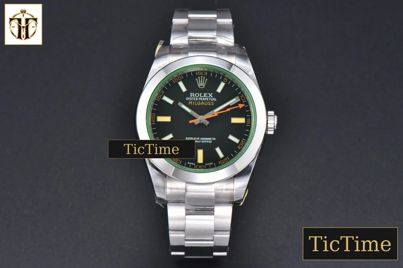 Vista frontal — Milgauss GV 904L 116400 40mm GSF Black Dial SS Bracelet SA3131