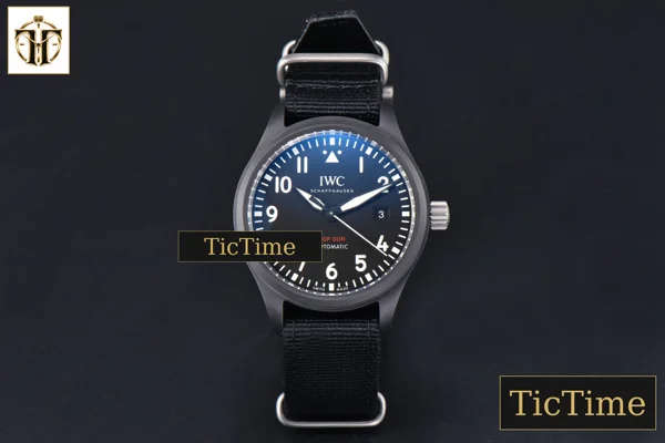 Foto frontal — Pilot Top Gun IW326906 41mm V7F Black Ceramic Black Nylon Strap A32111