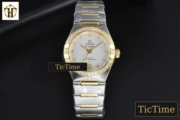 Foto frontal — Constellation 29mm TWSF YG Diamond White Dial YG/SS Bracelet A8700