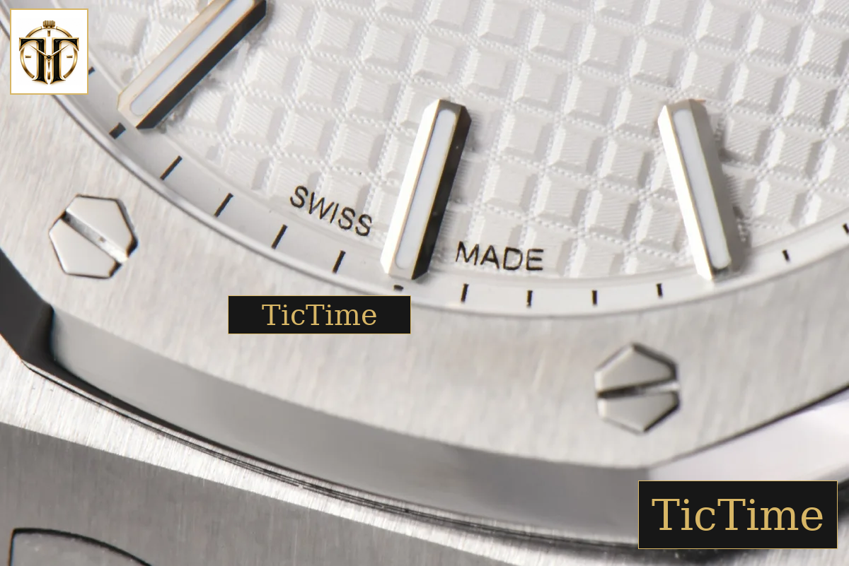 Royal Oak 15500 41mm APSF White Textured Dial SS Bracelet V2 A4302 — foto 7