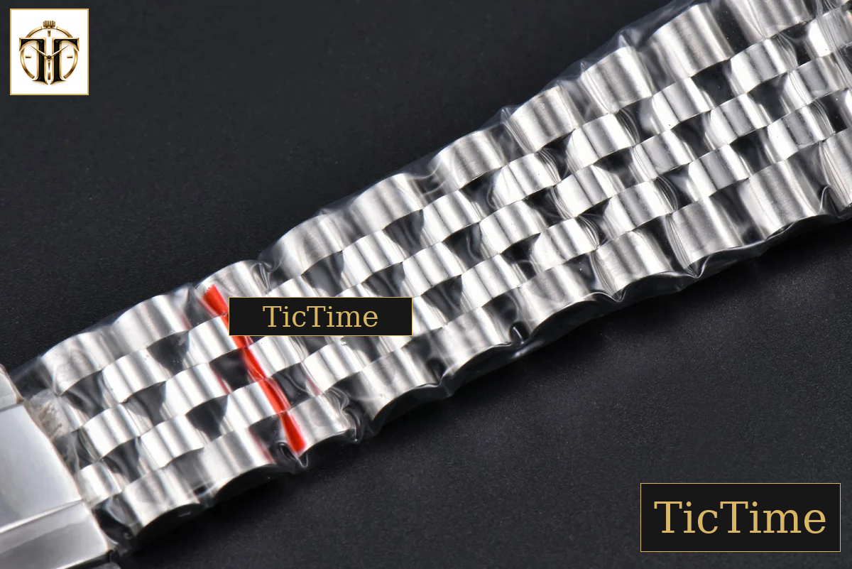 GMT Master II GRNR 904L 126710 40mm GMF Black/Gray Bezel Black Dial Jubilee Bracelet VR3285 — foto 32