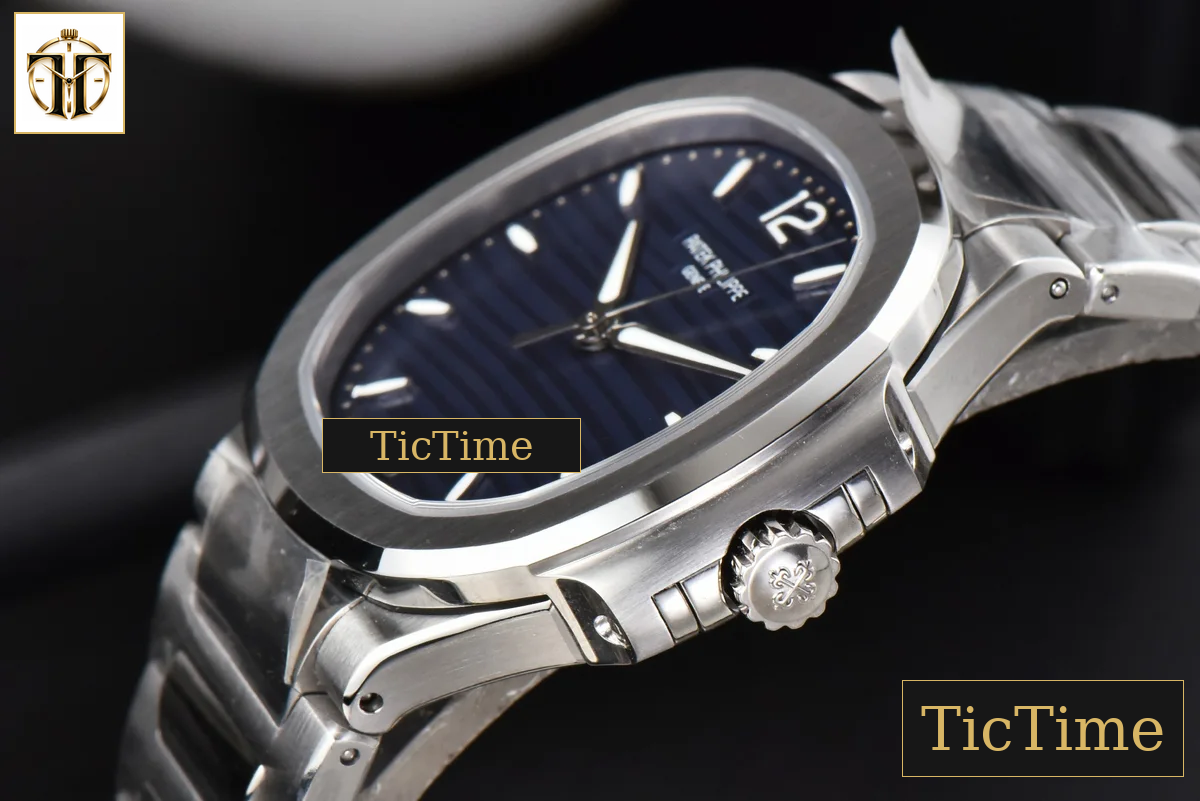 Nautilus Ladies 7118 35mm 3KF Blue Dial SS Bracelet A324 — foto 9