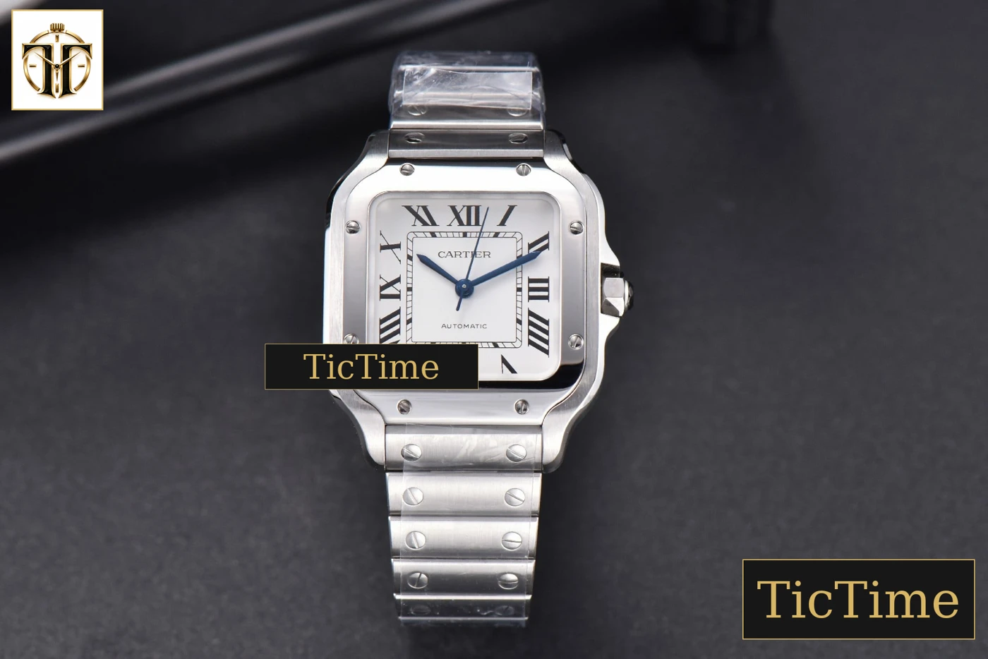 Vista frontal — Santos de Cartier Medium 35mm BVF SS White Dial SS Bracelet Miyota 9039