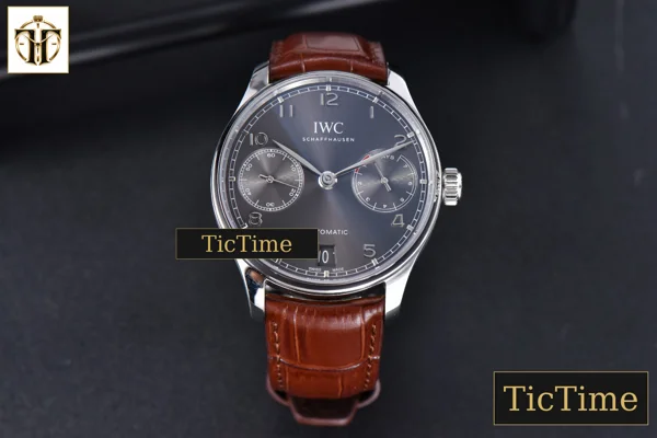 Foto frontal — Portuguese PR IW500106 42mm ZF Gray Dial Brown Leather Strap A51011