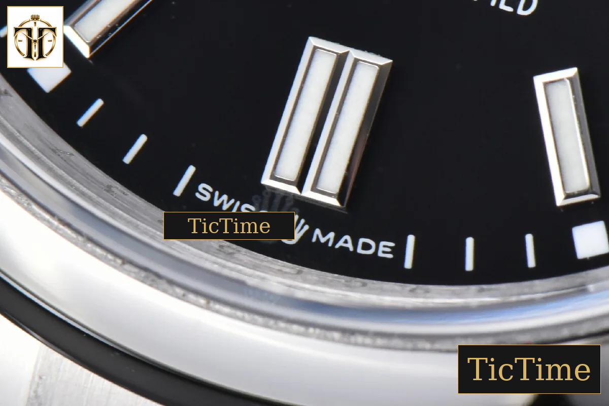 Oyster Perpetual 904L 126000 36mm GMF Black Dial SS Bracelet VR3230 — foto 9