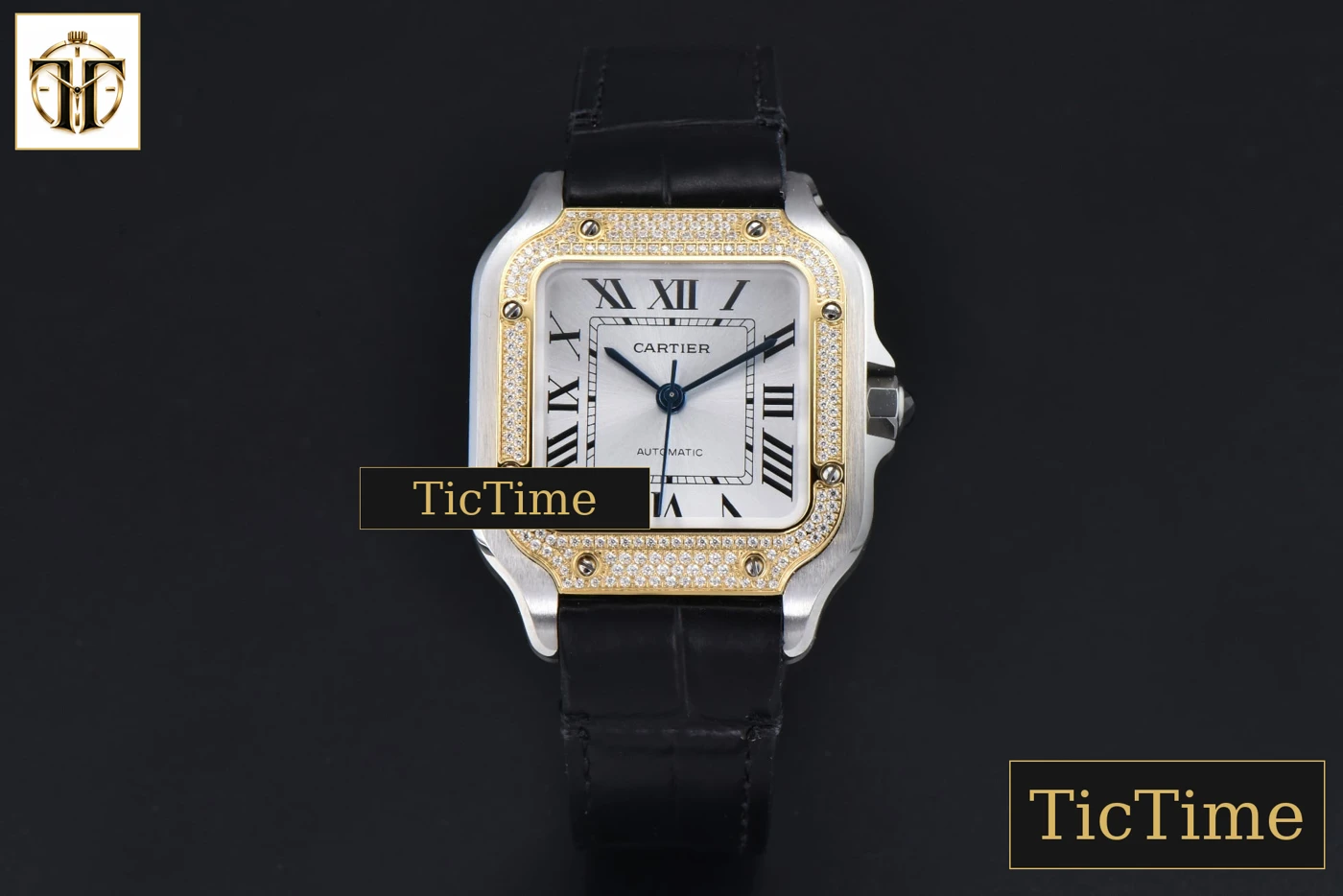 Vista frontal — Santos de Cartier Medium 35mm AF SS White Dial YG Diamond Bezel Black Leather Strap Miyota 9015