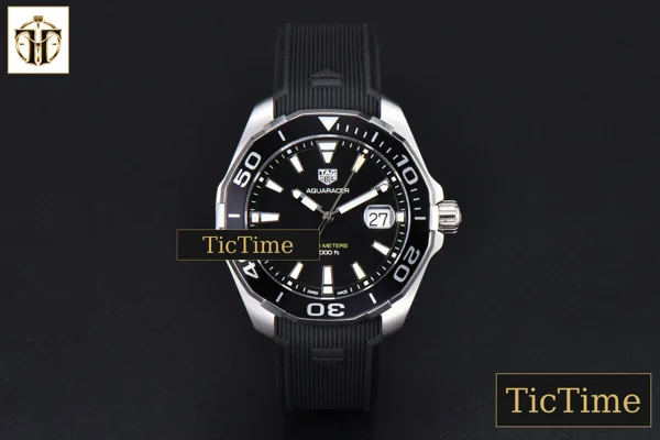 Foto frontal — Aquaracer 300M 43mm OF Black Dial Rubber Strap Quartz