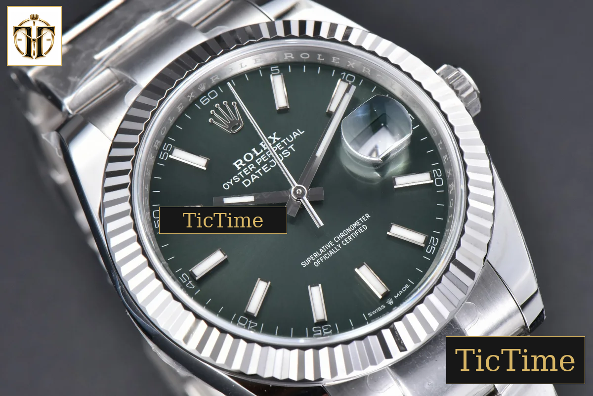 DateJust 904L Mint 126334 41mm Clean Factory Green Dial Oyster Bracelet VR3235 — foto 12
