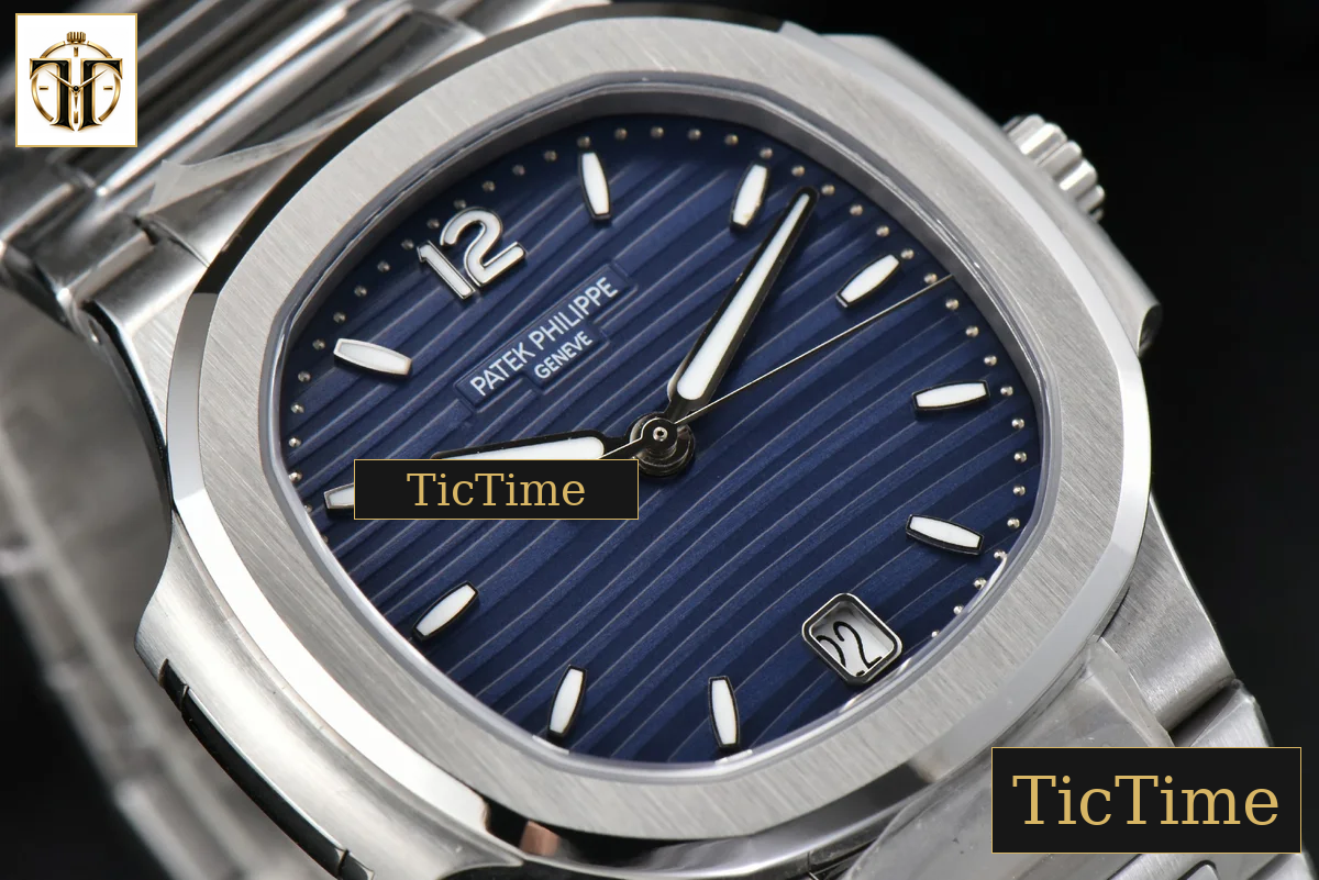 Nautilus Ladies 7118 35mm 3KF Blue Dial SS Bracelet A324 — foto 10