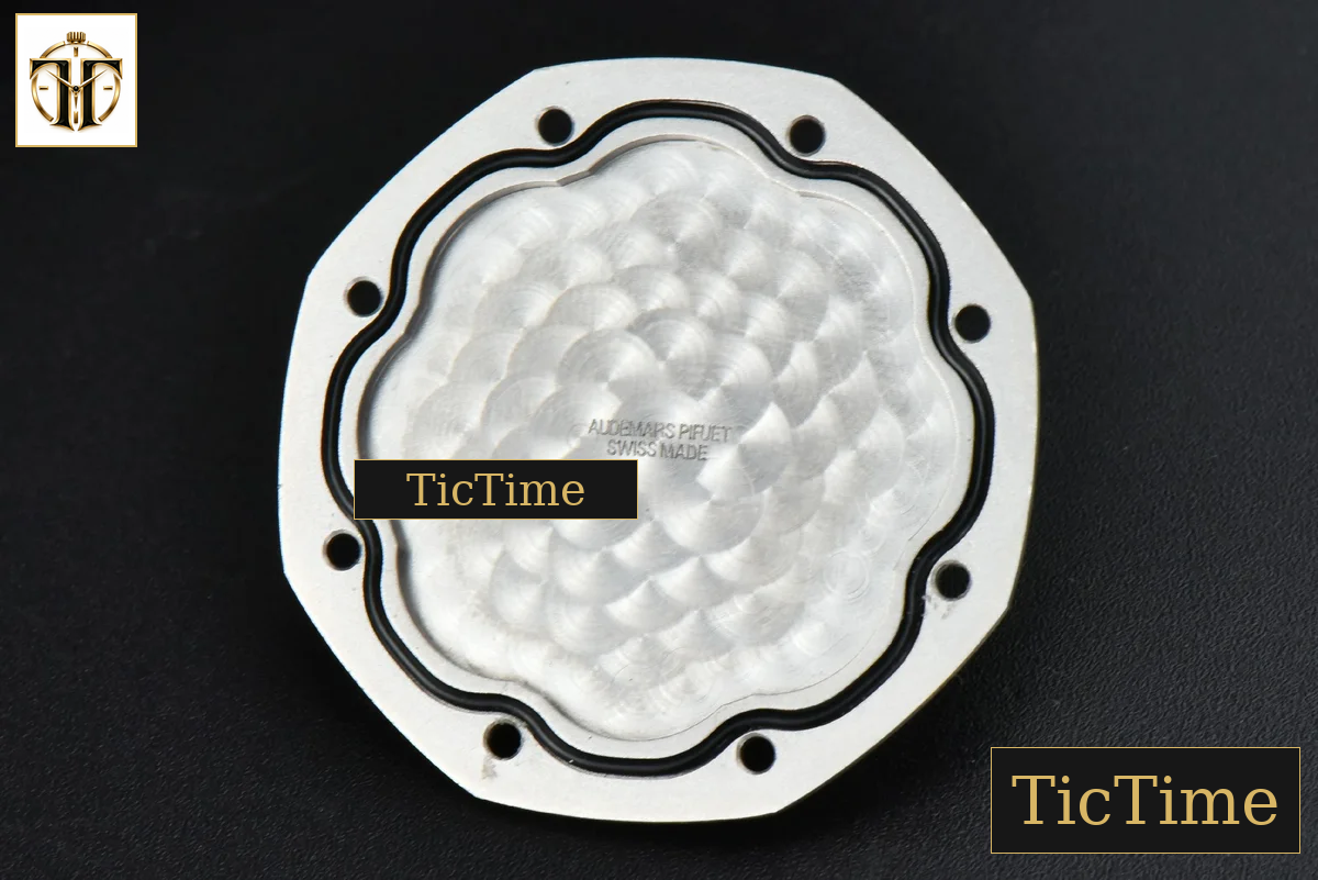 Royal Oak Offshore Ladies 33mm RXWF SS Moissanite White Dial Diamonds Bezel White Rubber Strap Swiss Quartz — foto 18