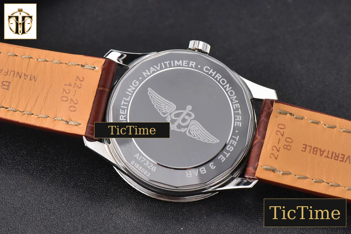 Navitimer 41mm V7F White Dial Brown Leather Strap A2824 — foto 16
