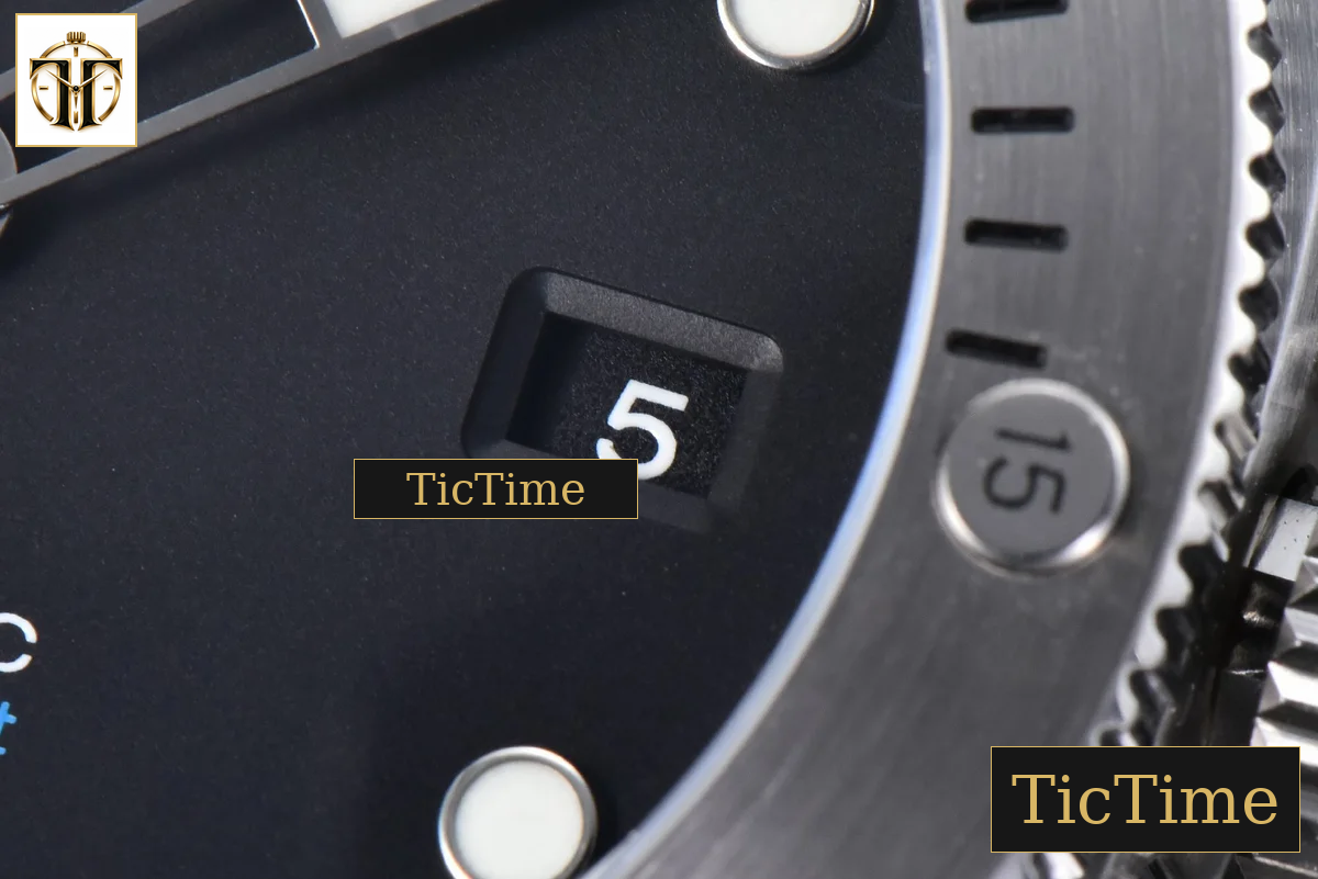 Submersible Quaranta PAM1229 44mm TTF Black Dial Rubber Strap P9010 — foto 8