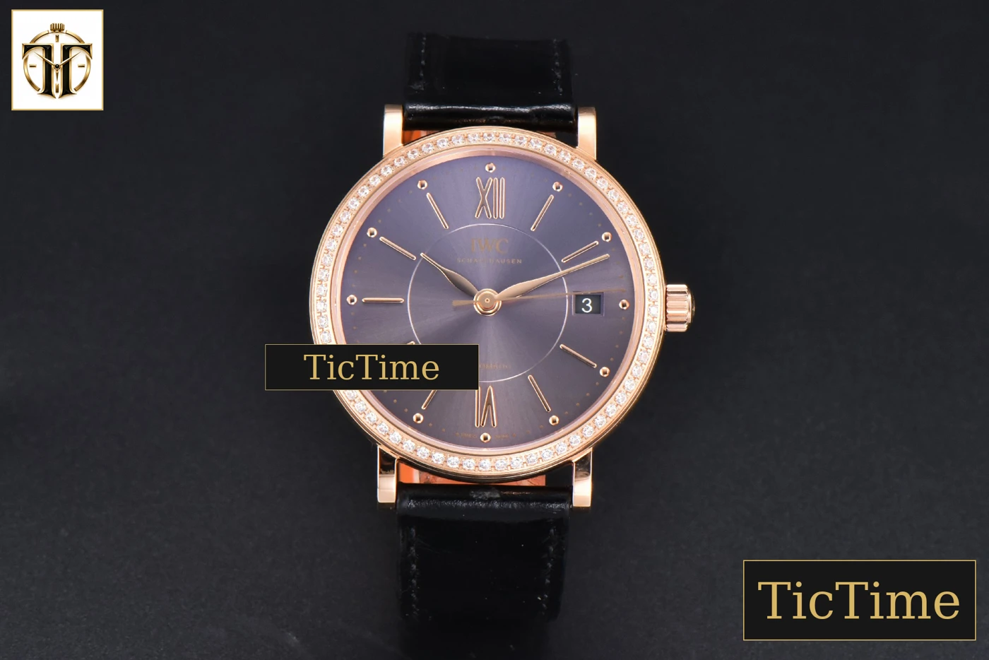 Vista frontal — Portofino 37mm V7F RG Diamond Gray Dial RG Marker Black Leather Strap A2892