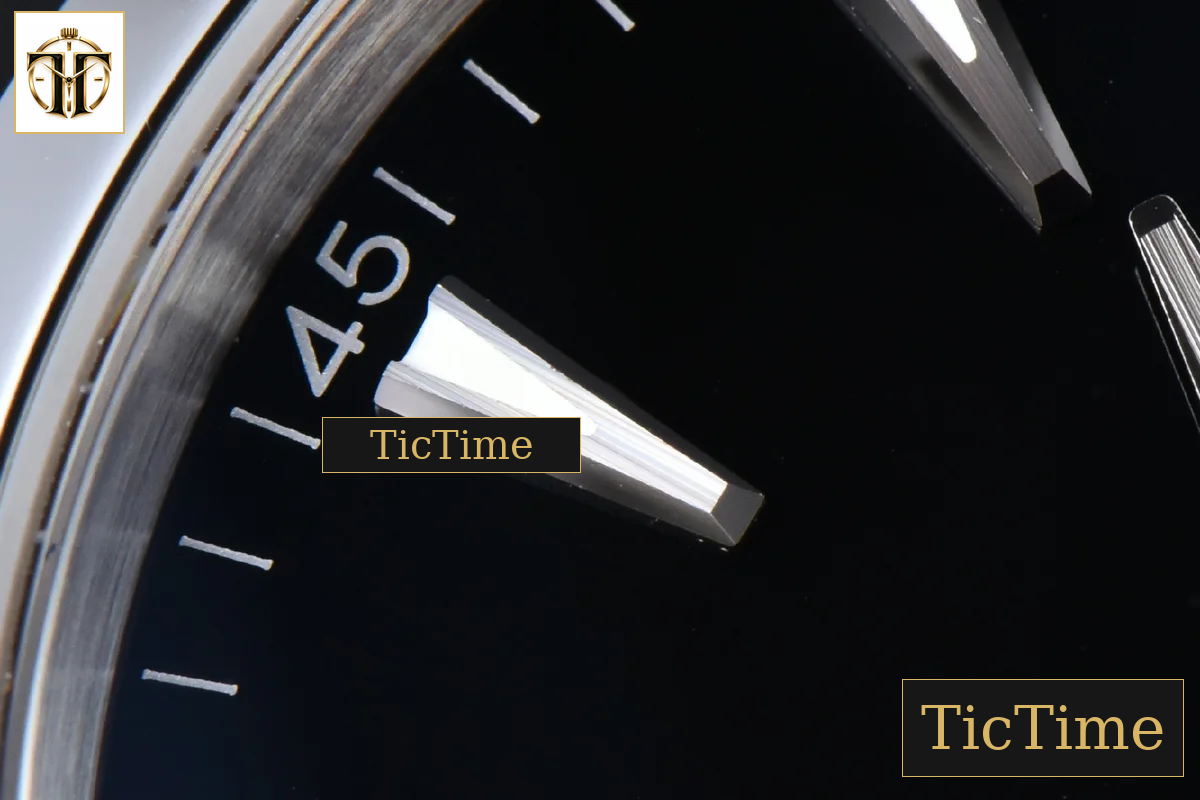 Aqua Terra 150M 41mm VSF SS Black Smooth Dial Silver Hand SS Bracelet A8900 — foto 5