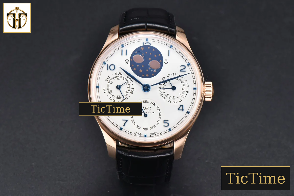 Portugieser Perpetual Calendar IW5033 42mm APSF RG White Dial Black Leather Strap A52610 — foto 3