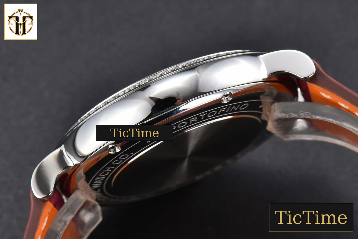 Portofino 37mm V7F Diamond Silver Dial Silver Marker Red Leather Strap A2892 — foto 15
