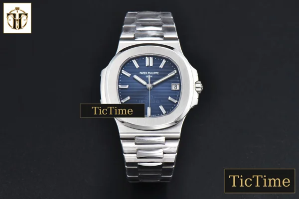 Foto frontal — Nautilus 40th Anniversary 5711 PPF Blue Textured Dial Diamond Marker SS Bracelet 324CS