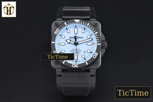 Foto frontal — BR03-92 M+F Full Lume Ceramic Case Light Blue Dial Black Rubber Strap A2892
