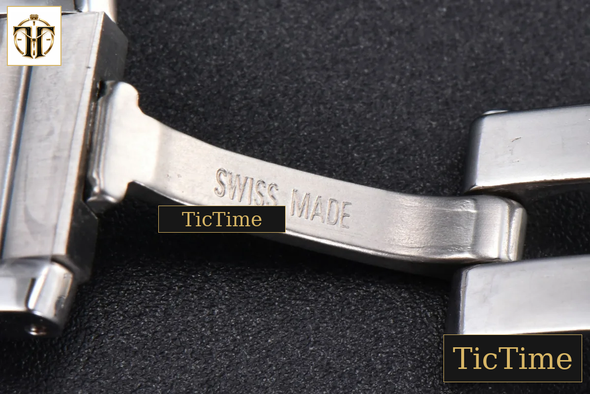 Tank Francaise Small 25.7mmx21.2mm 8848F Diamond Marker SS Bracelet Quartz — foto 21