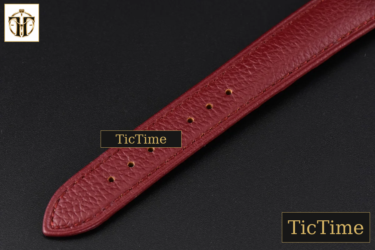 Tank Must Small 29.5×22mm K11F Diamond White Dial Red Litchi Grained Strap Quartz — foto 21