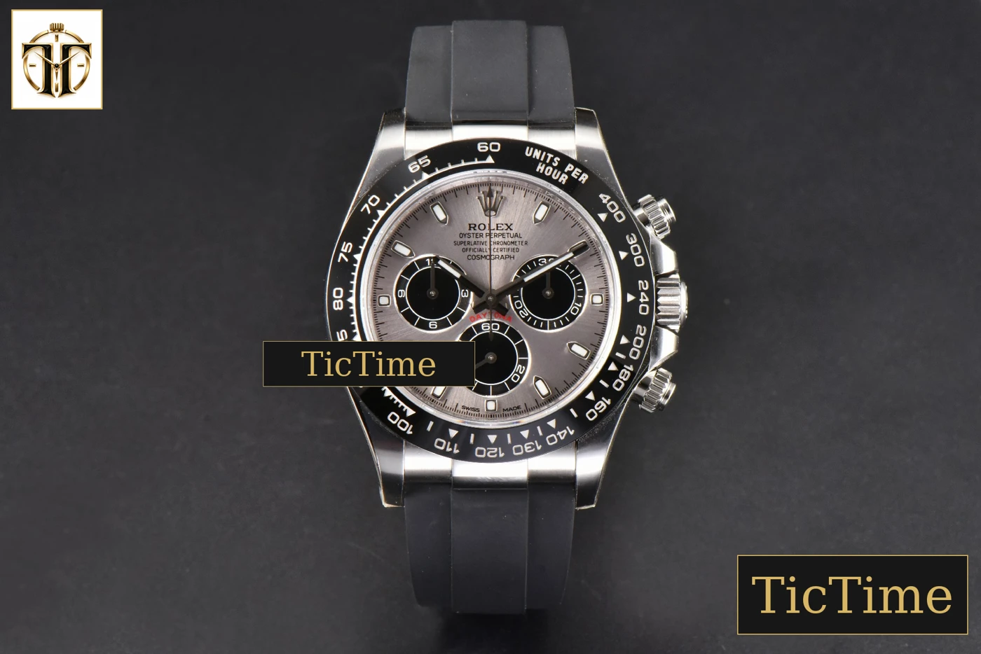 Vista frontal — Daytona 116519 Clean Factory Ceramic Grey Dial Oysterflex Strap SA4130