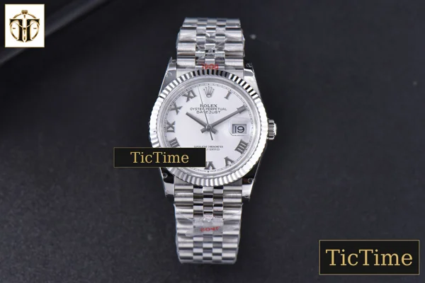 Foto frontal — DateJust 36mm GMF SS White Dial Roma Marker Jubilee Bracelet VR3235