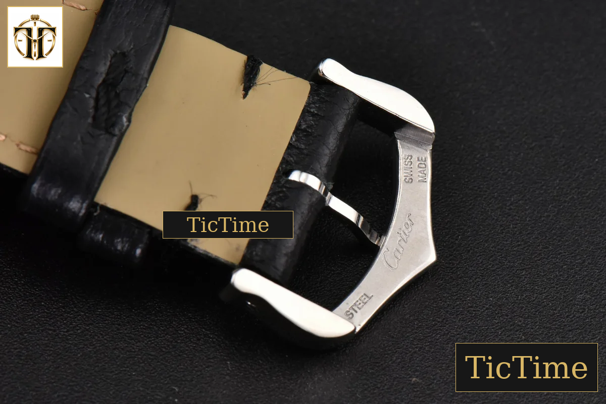 Tank Must Large 33.7×25.5mm K11F Diamond White Dial Black Litchi Grained Strap Quartz — foto 24