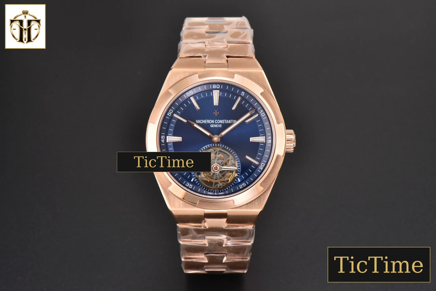 Vista frontal — Overseas Tourbillon 6000V 42.5mm BBRF RG Blue Dial RG Bracelet Tourb