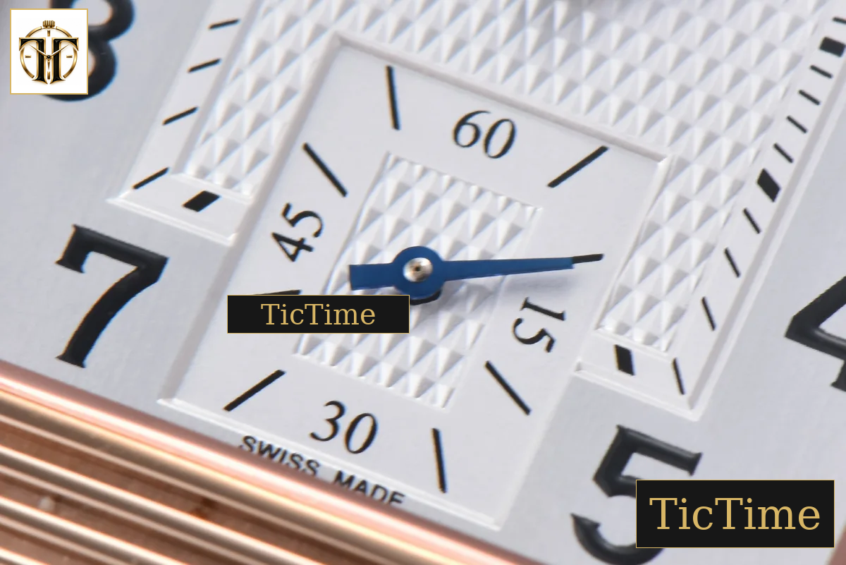 Master Reverso Tribute Small Seconds 30x47mm MGF RG White Square Dial Black Leather Strap A854A — foto 7